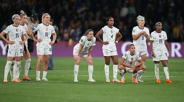 Extremely Confused Referee Deems USWNT Wondergoal Too Cool To Exist