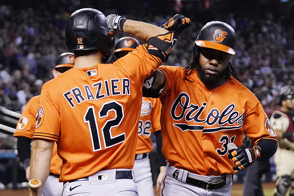 Orioles use 4-run sixth inning to break open a tight game, beat the  Diamondbacks 8-5, The Daily Courier