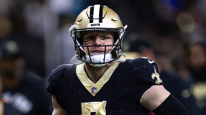 CBS Announcer's Take on Saints' Taysom Hill Couldn't Have Been More  Polarizing