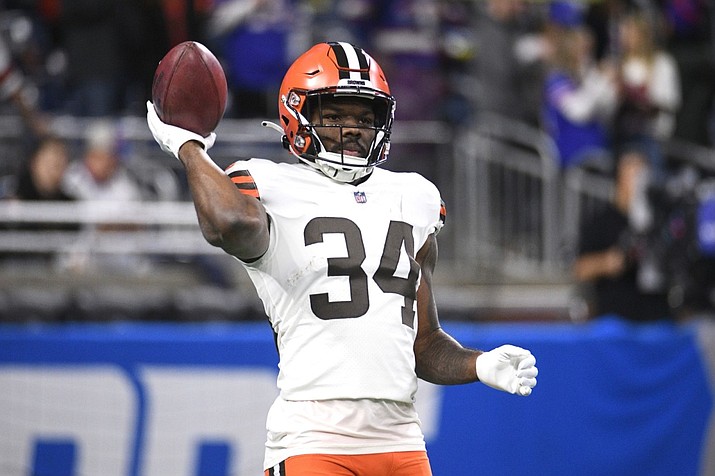 Waiver Wire Pickups to Replace Nick Chubb and Saquon Barkley