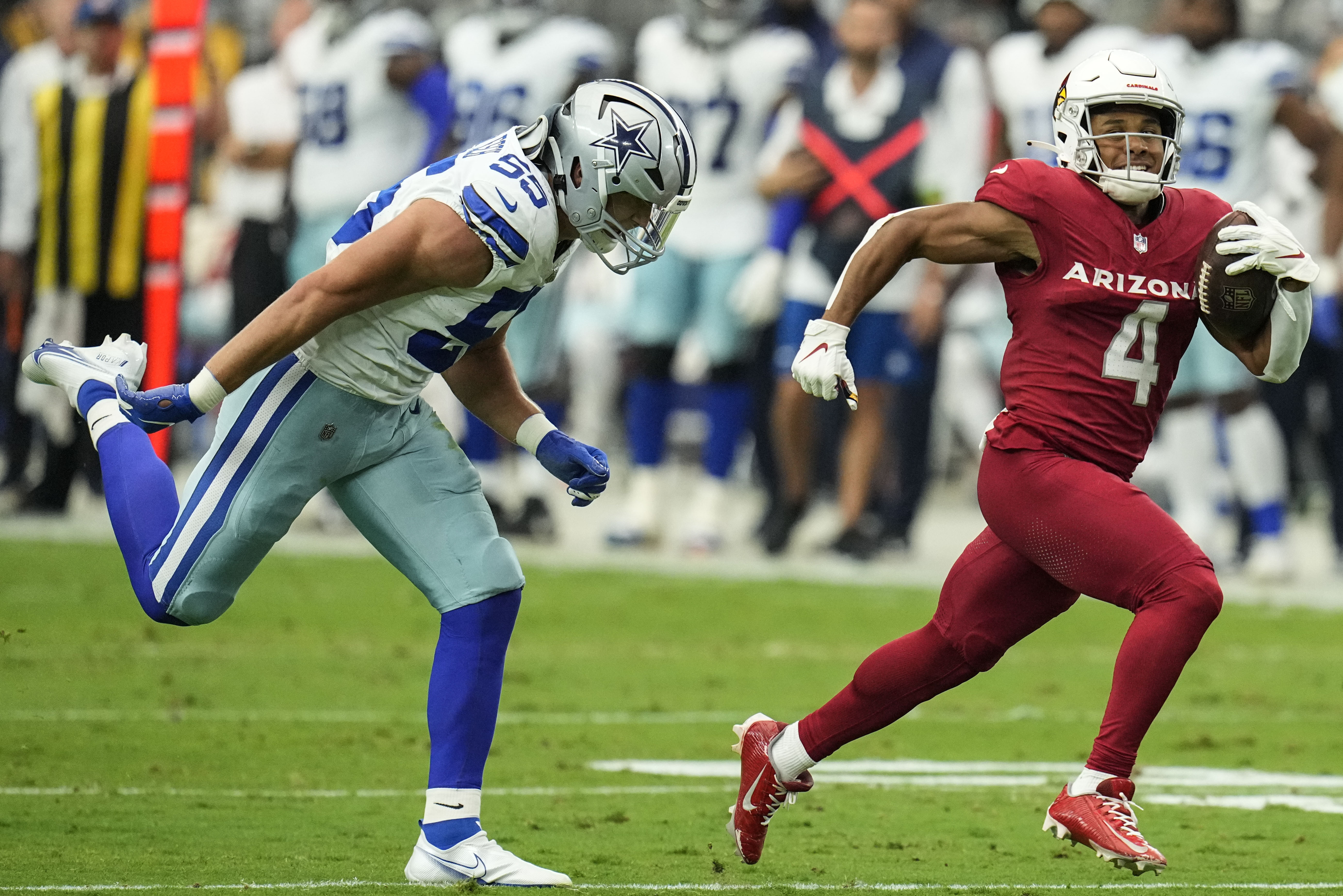 Cowboys MISSPELL linebacker Leighton Vander Esch's name on his