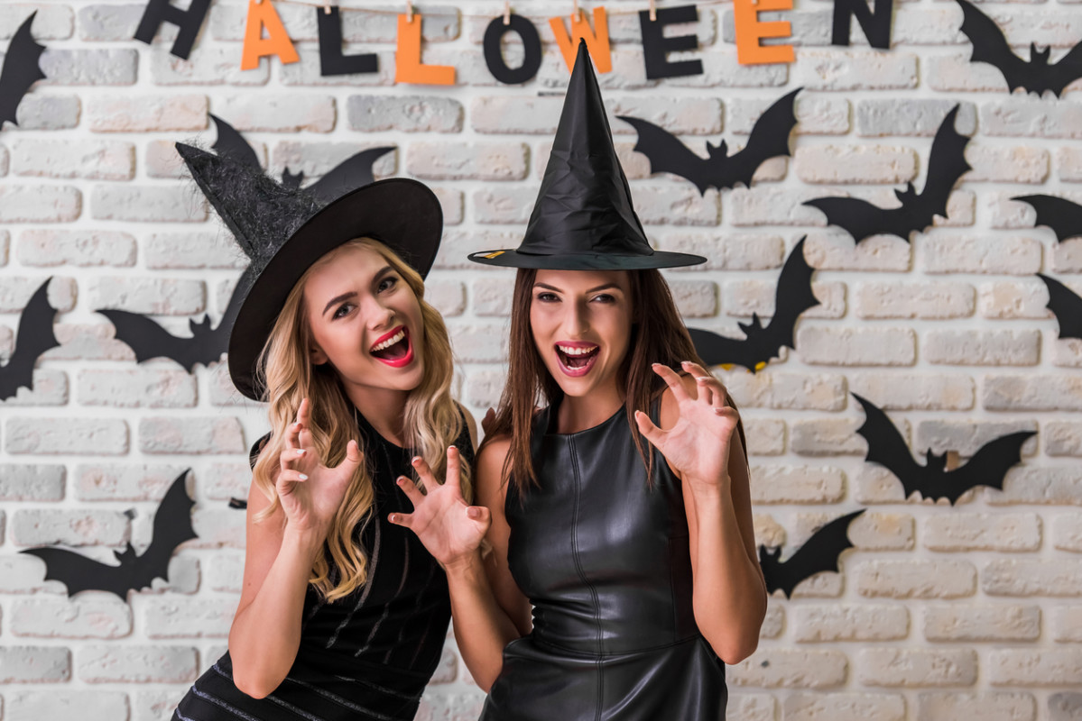 50 Funny, DIY Best Friend Costume Ideas for You and Your Ride or Die BFF