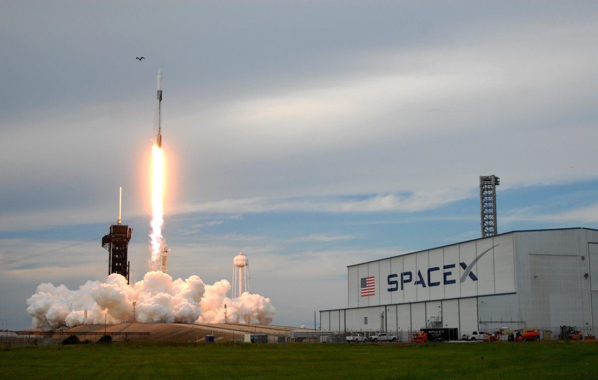 Why Elon Musk’s SpaceX is a major driver for the space industry – Verde Independent