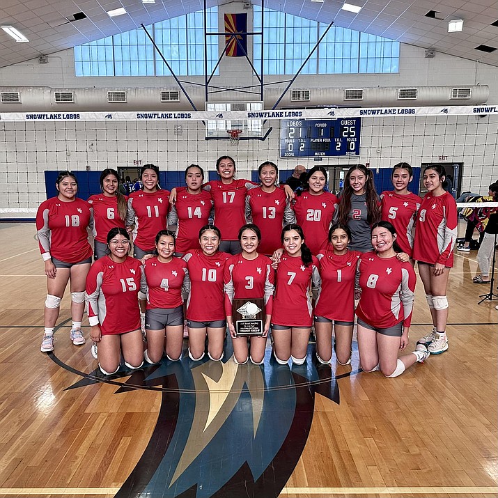 Monument Valley High School volleyball team is ranked first in 3A North Region.(Photo/MVUSD)