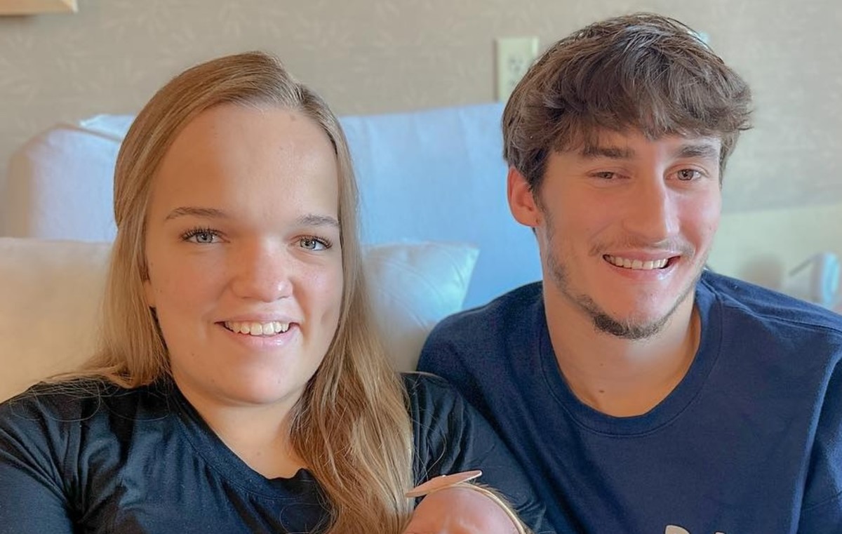 '7 Little Johnstons' Star Liz Johnston Shares First Photos of Baby Girl