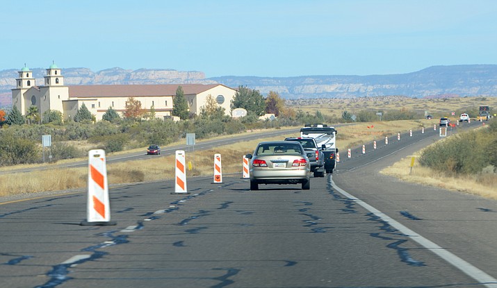 Expect delays on roadwork on State Route 89A between Cottonwood and Sedona as worked continued on Tuesday, Nov. 28, 2023. (VVN/Vyto Starinskas)