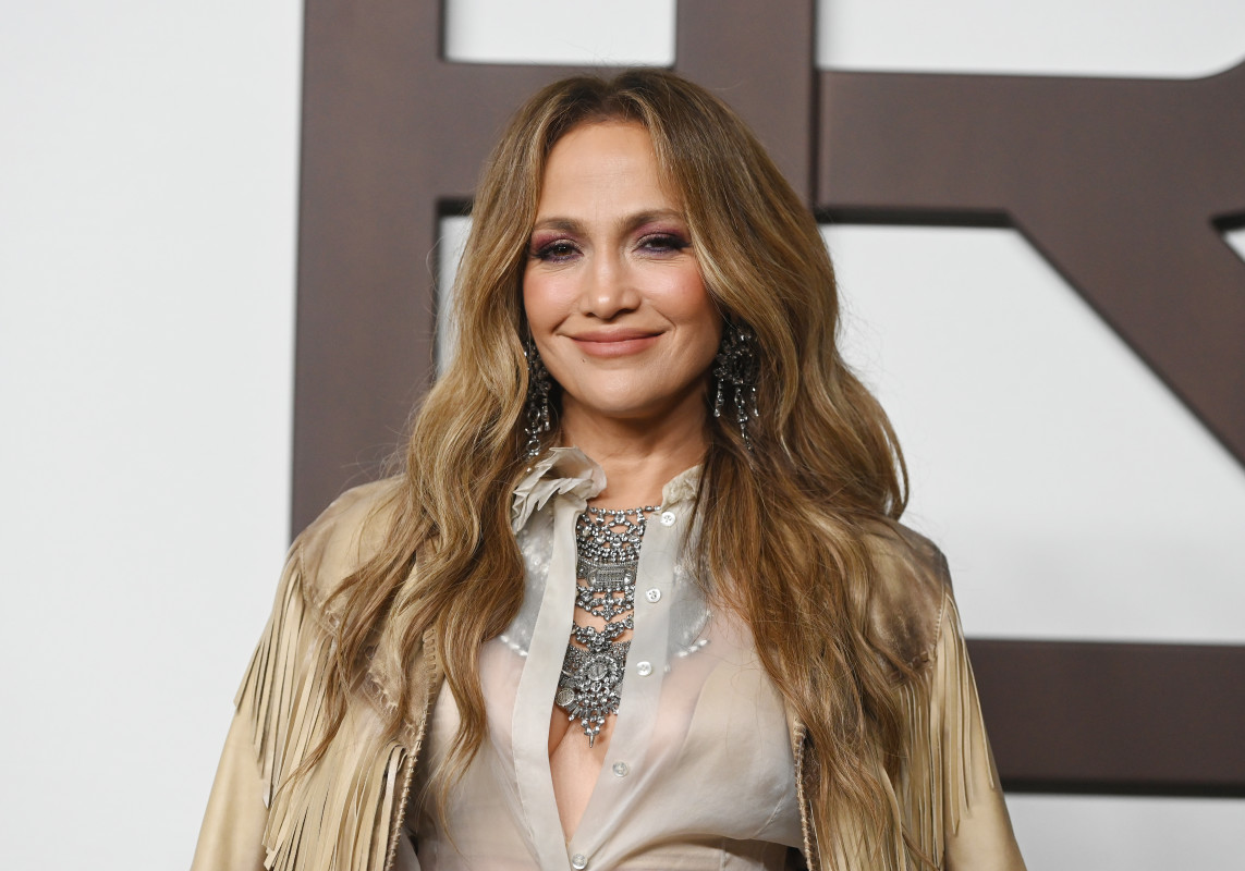 Why Jennifer Lopez, 54, Plans to Work Until She's 90 | The Verde ...