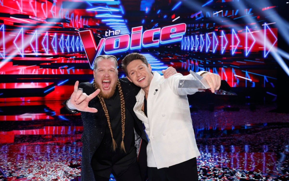 'The Voice' Winner Huntley on the Longest Minute of His Life The