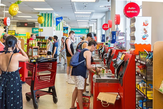 Customers Using Self Checkout Machines At The Cvs Drug Store In Old San Juan Puerto Rico V9ZX7S8 T670 ?b3f6a5d7692ccc373d56e40cf708e3fa67d9af9d