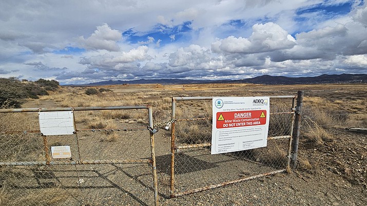 This area off Iron King Road in Dewey-Humboldt has been declared off limits by the Arizona Deparment of Environmental Quality due to elevated levels of arsenic and lead. (Debra Winters/Courier)