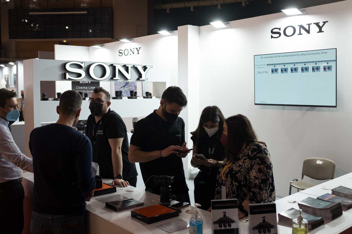 PS5 is fully stocked, on track for 2023 sales record: top Sony exec