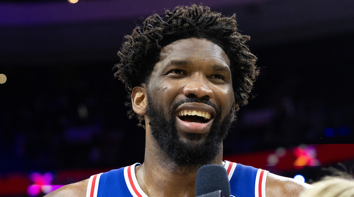 76ers’ Joel Embiid Had Perfect Reaction to Underwhelming All-Star Dunk ...