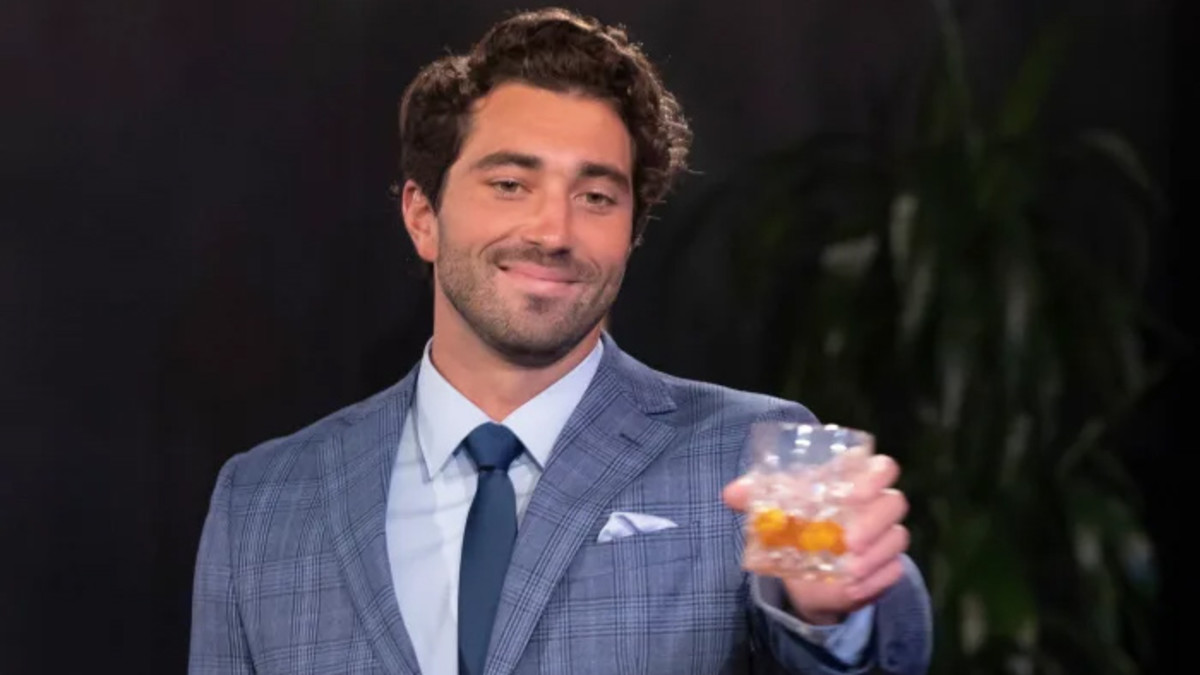 Tennis Pro Joey Teases a 'Bachelor' Finale 'We Have Not Seen Before