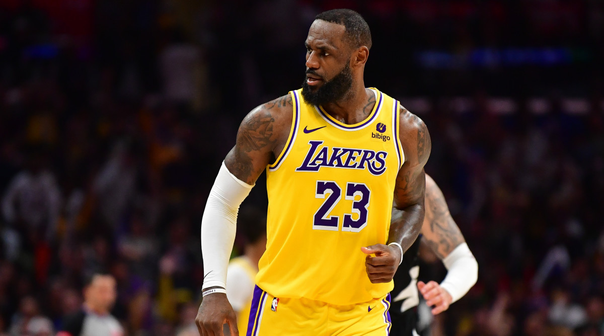 Lakers’ Darvin Ham Had Perfect Quote After LeBron James’s Epic Comeback ...