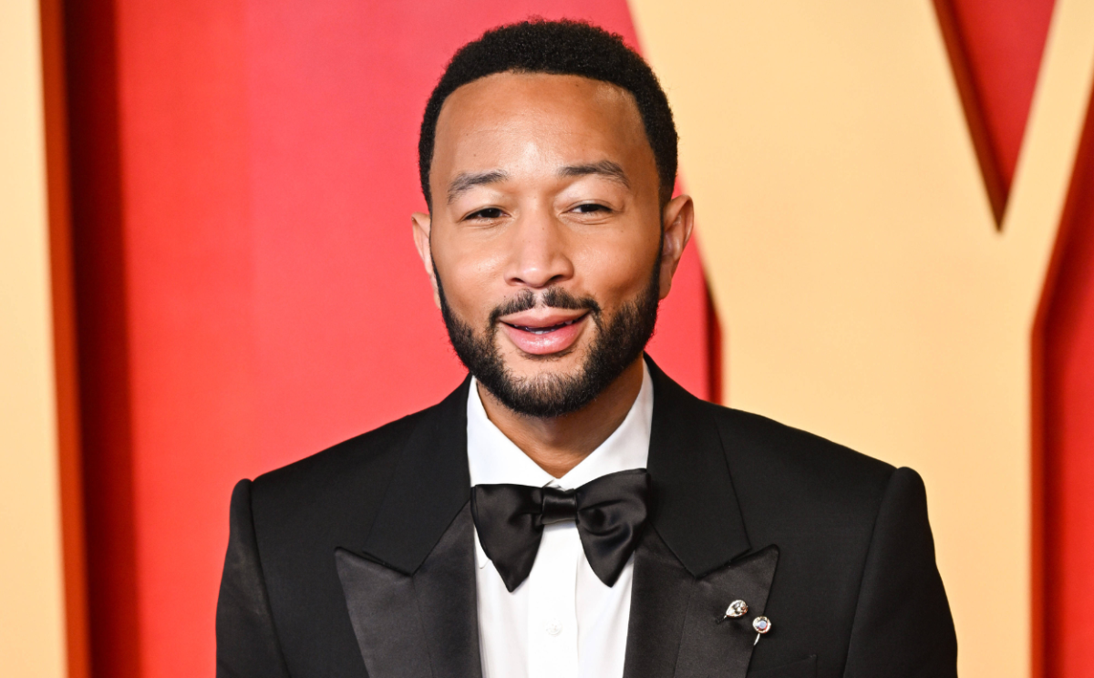 John Legend Declares He's 'Ready' to Go in Pantsless PreOscar Party