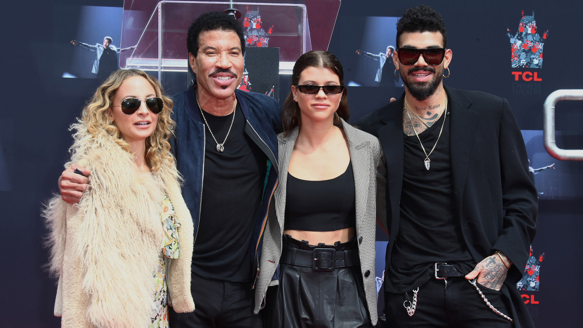 Get to Know Lionel Richie's 3 Kids | Williams-Grand Canyon News ...