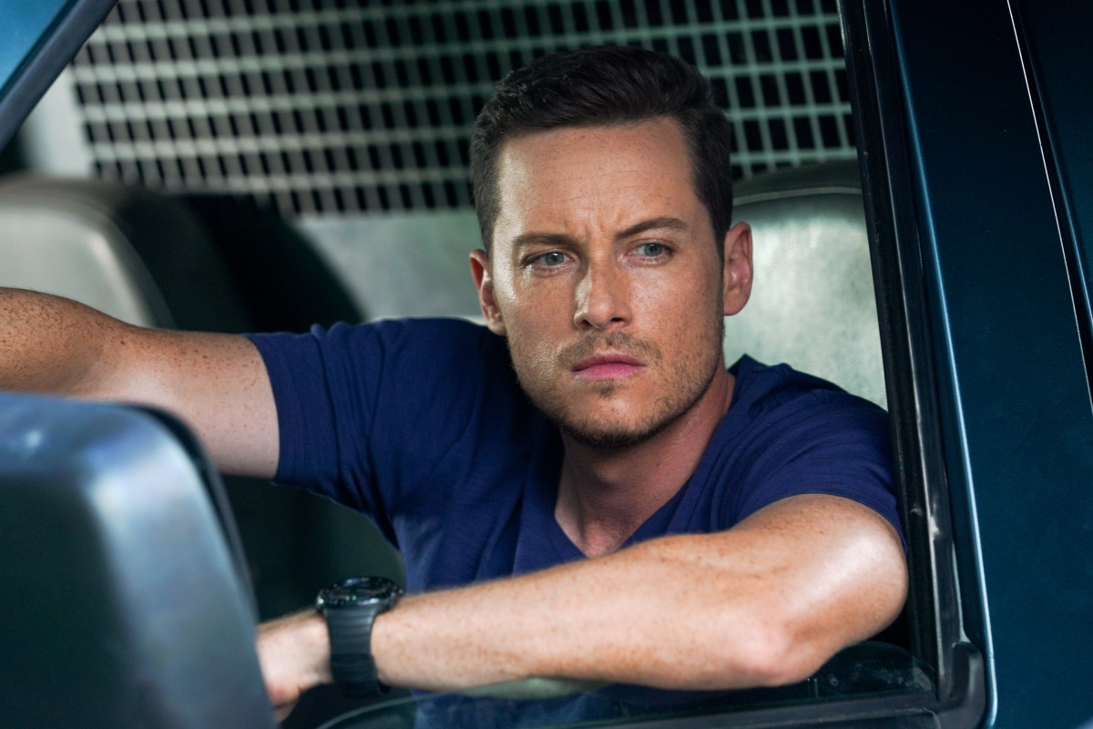 Fans Hope Jesse Lee Soffer’s Photos Mean He’s Returning for Tracy ...