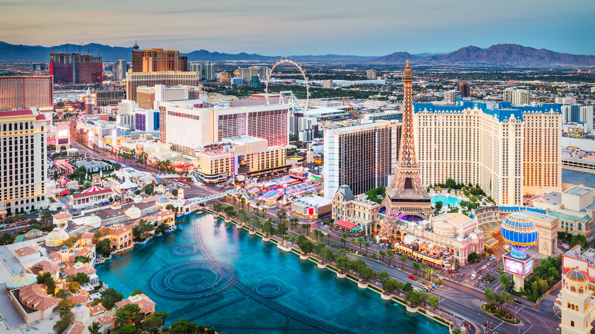 Huge piece of Las Vegas Strip history makes a surprise comeback | The ...