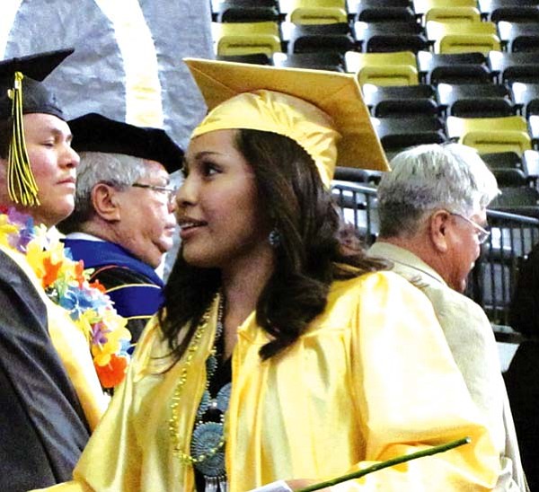 Photo Gallery 2009 Chinle High graduation NavajoHopi Observer