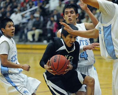 Basketball Sectionals Window Rock; Snowflake (5)