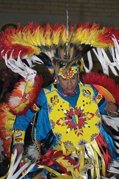 2012-FHS-Pow-Wow-20W